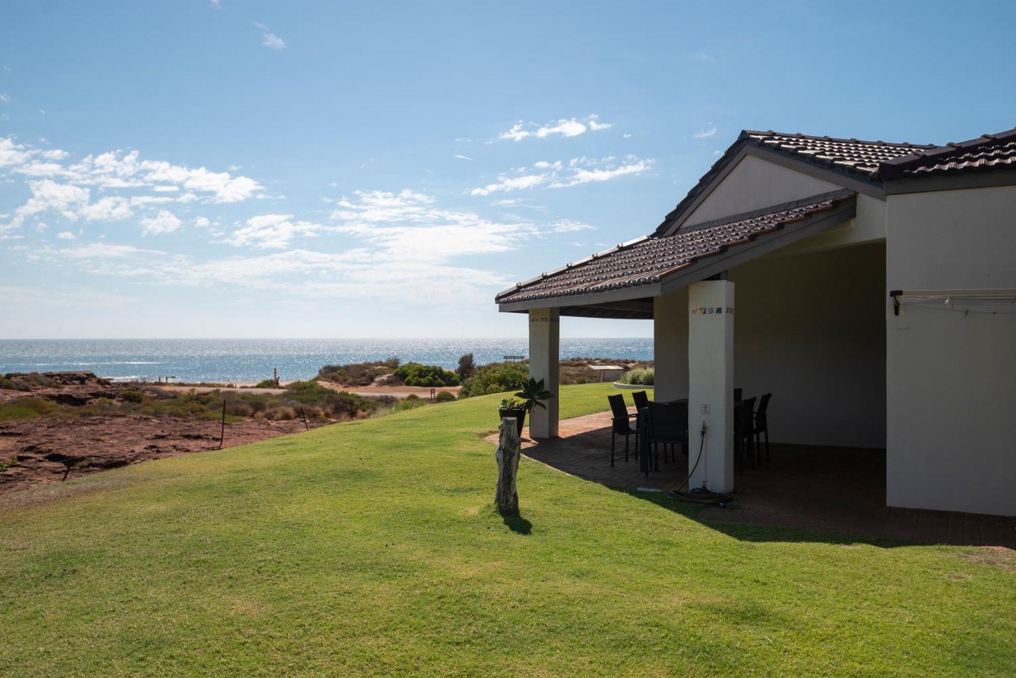 Kalbarri Red Bluff Tourist Park Hotell Exteriör bild