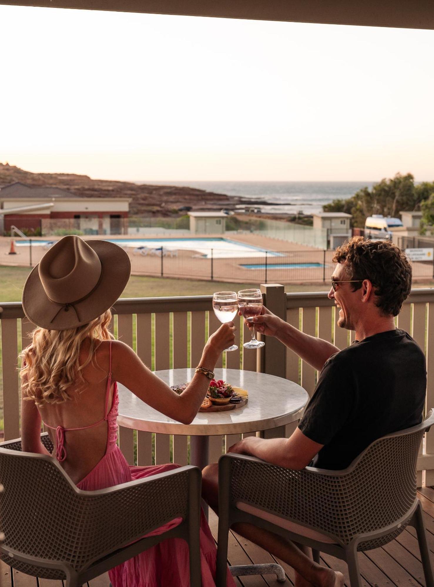 Kalbarri Red Bluff Tourist Park Hotell Exteriör bild